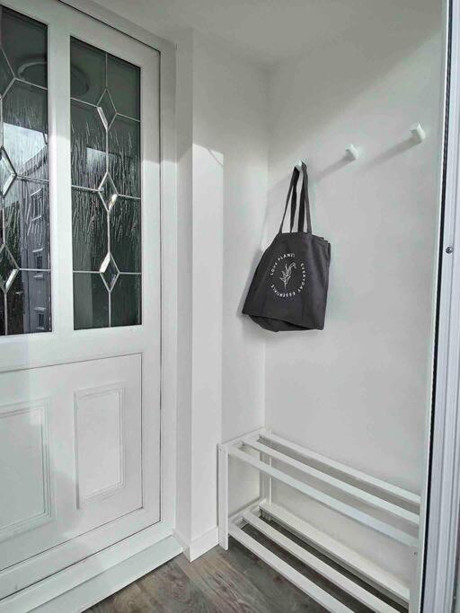 Home In Solihull - Near Nec, Bhx & Solihull Town Centre Birmingham Bagian luar foto